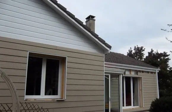 Bardage à clins beige