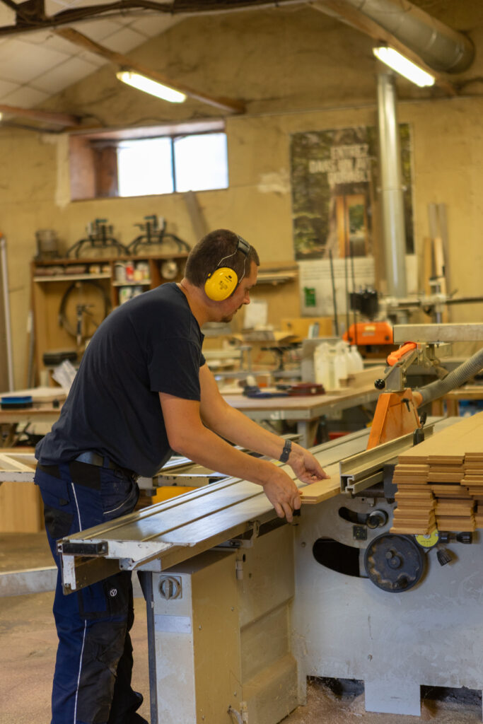 JC DUCLOS - MENUISERIE À BOLBEC, DU HAVRE À ROUEN - Depuis plus de 35 ans, nous transformons vos projets en réalisations durables et esthétiques